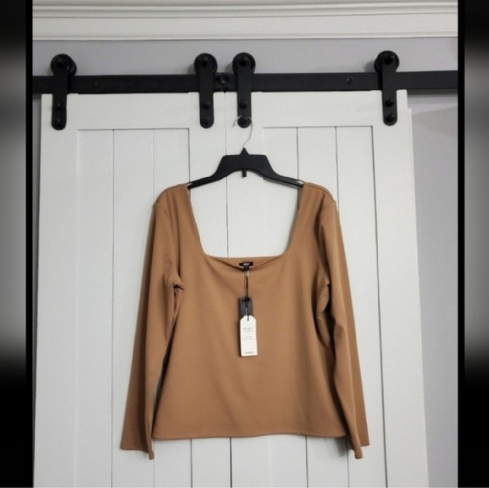 Express Body Contour High Compression Square Neck Long Sleeve Tee. NEW!